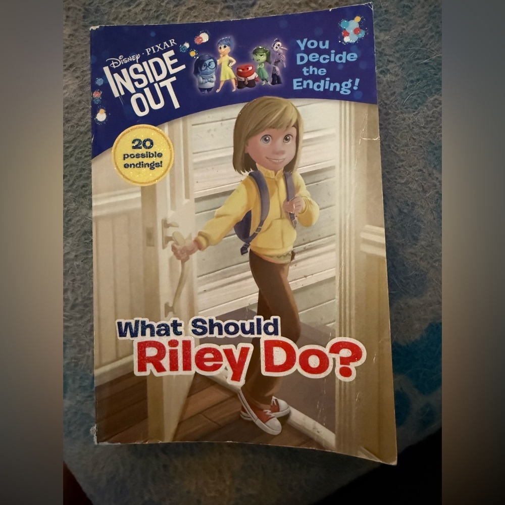 Inside Out 'What Should Riley Do?' Book